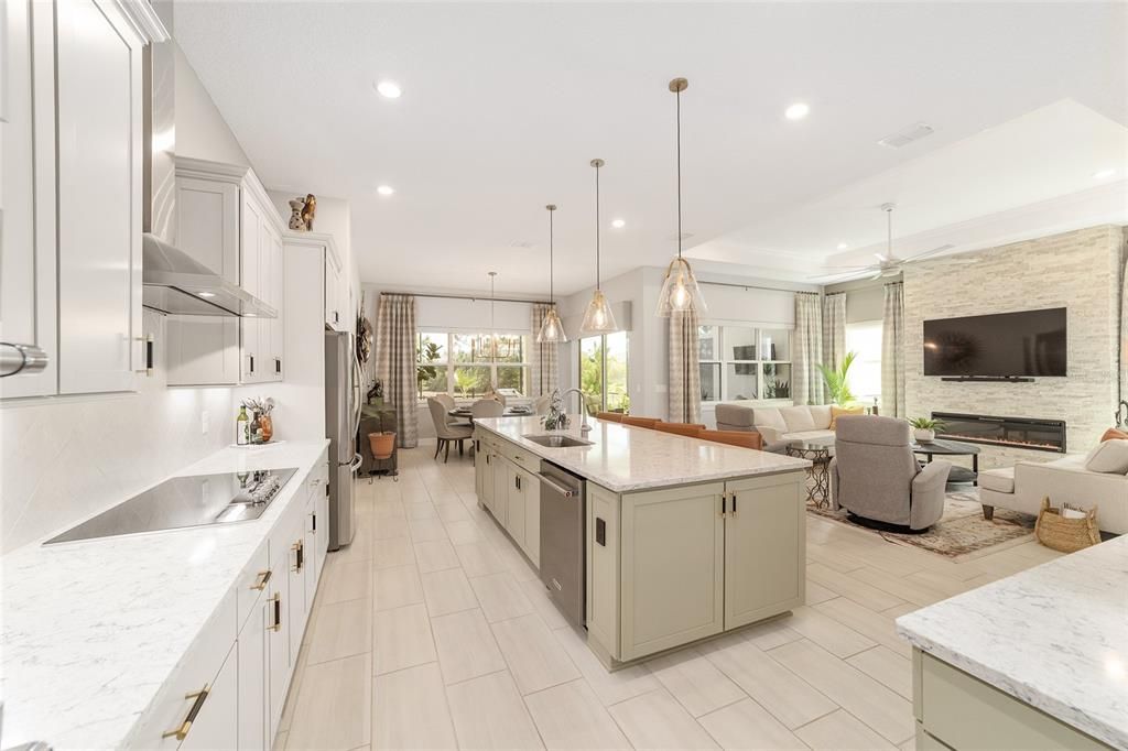 For Sale: $628,200 (3 beds, 3 baths, 2808 Square Feet)