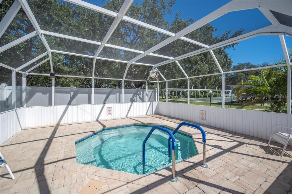 На продажу: $174,900 (2 спален, 2 ванн, 960 Квадратных фут)