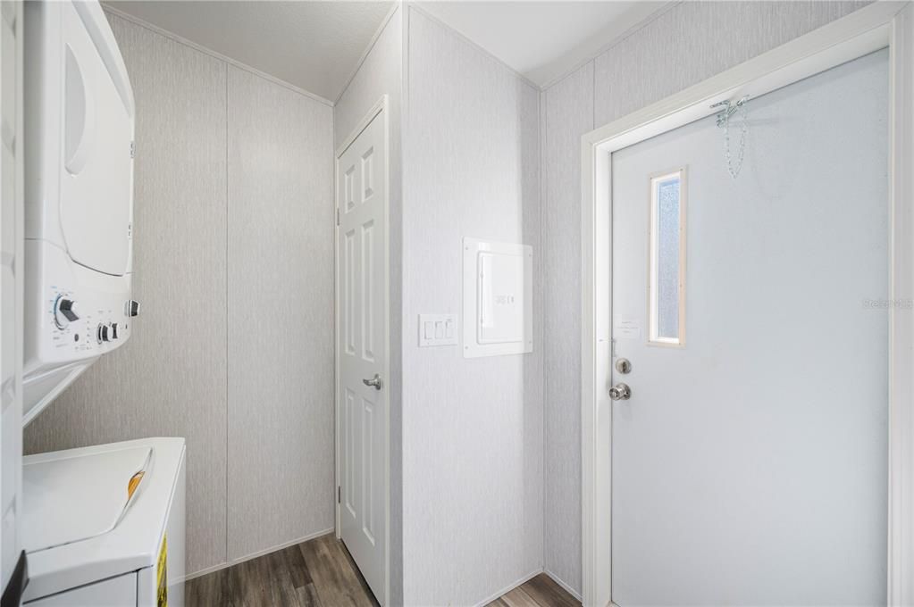 На продажу: $174,900 (2 спален, 2 ванн, 960 Квадратных фут)