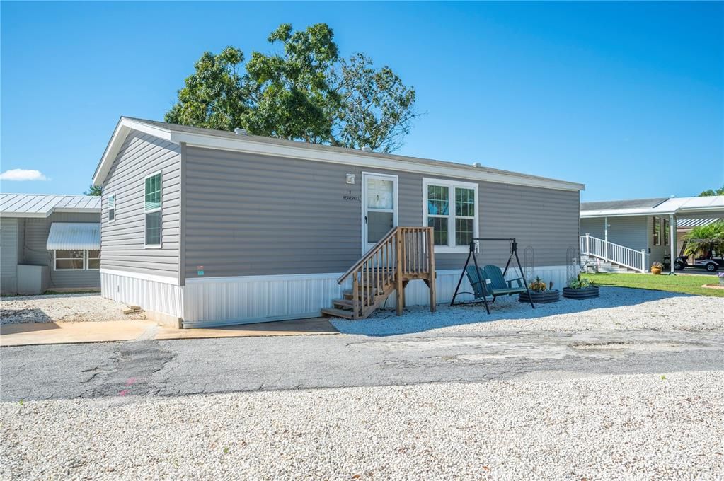 На продажу: $174,900 (2 спален, 2 ванн, 960 Квадратных фут)