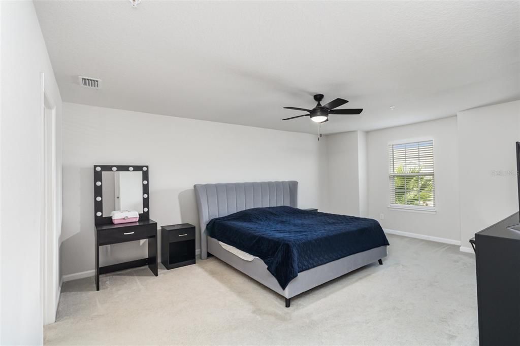 待售: $385,000 (3 贝兹, 2 浴室, 1892 平方英尺)