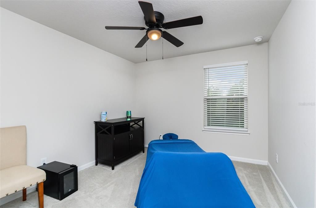 待售: $385,000 (3 贝兹, 2 浴室, 1892 平方英尺)