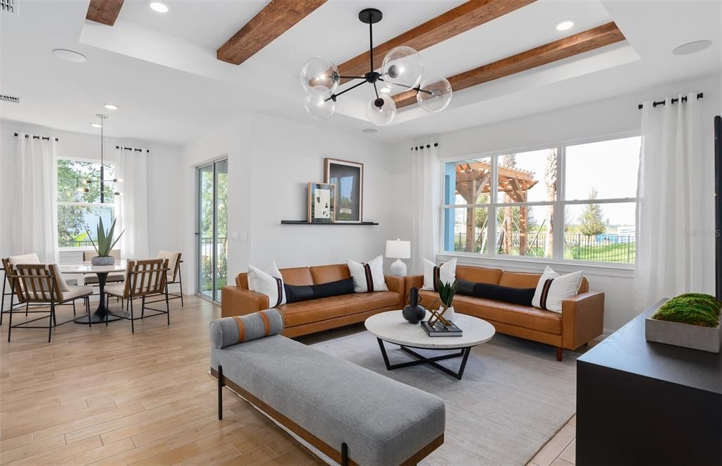 合同活跃: $433,790 (4 贝兹, 2 浴室, 1850 平方英尺)