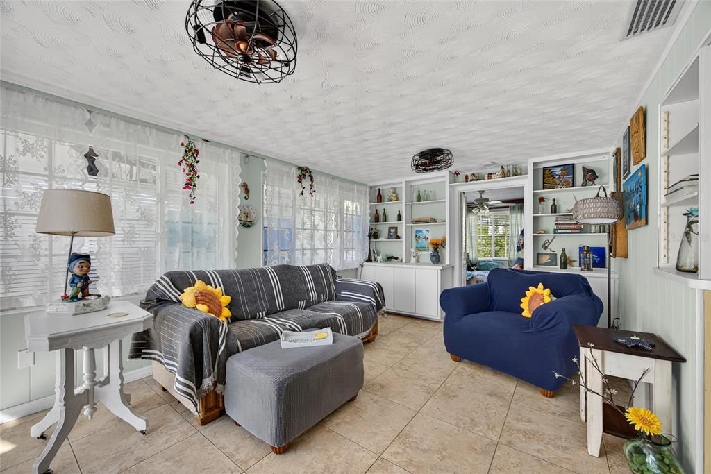 待售: $339,000 (2 贝兹, 2 浴室, 1412 平方英尺)