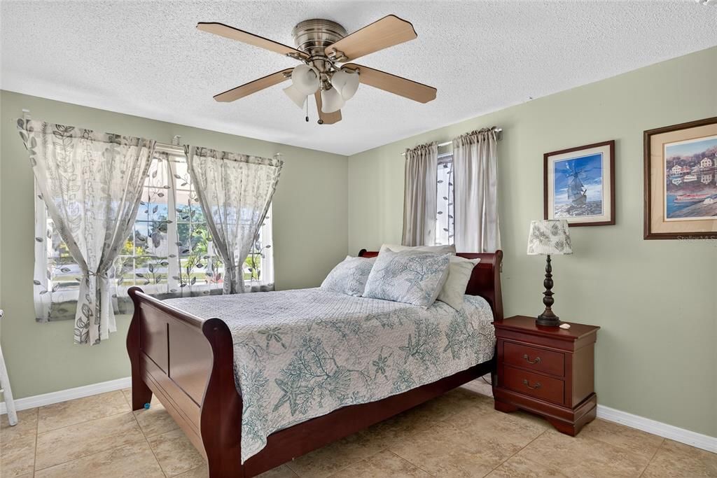 待售: $339,000 (2 贝兹, 2 浴室, 1412 平方英尺)