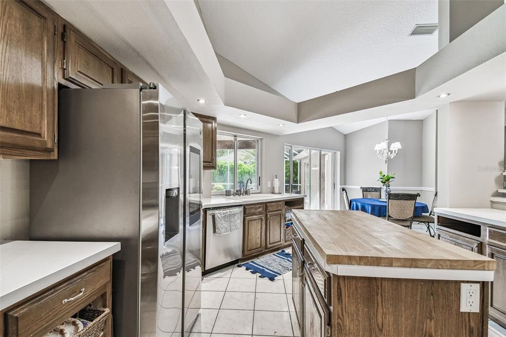 待售: $759,900 (4 贝兹, 2 浴室, 2814 平方英尺)