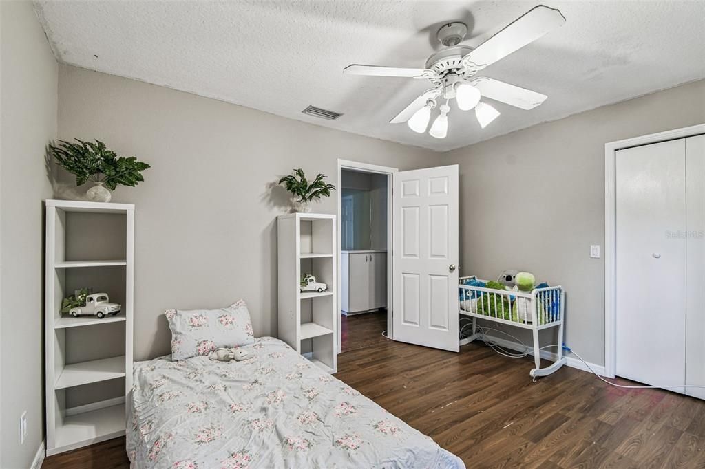 待售: $759,900 (4 贝兹, 2 浴室, 2814 平方英尺)