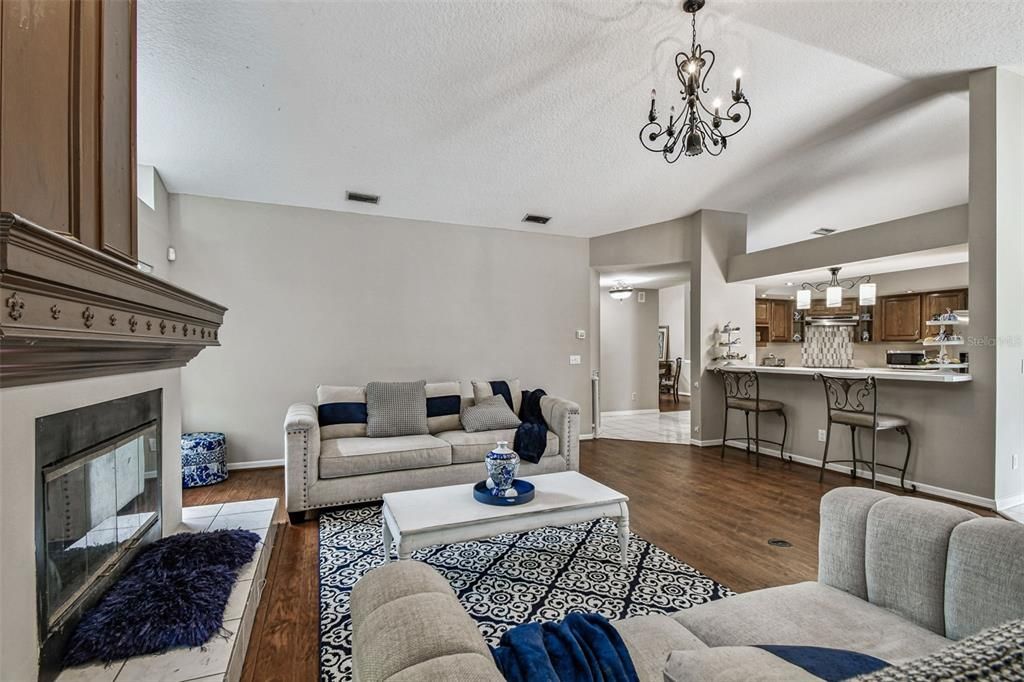 待售: $759,900 (4 贝兹, 2 浴室, 2814 平方英尺)