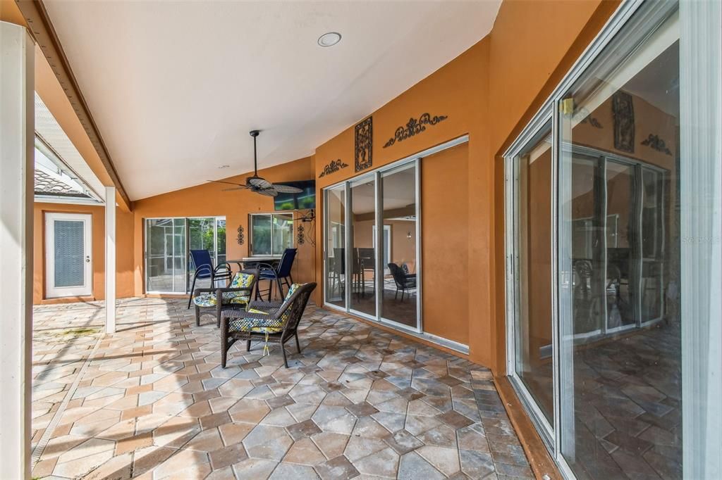 待售: $759,900 (4 贝兹, 2 浴室, 2814 平方英尺)