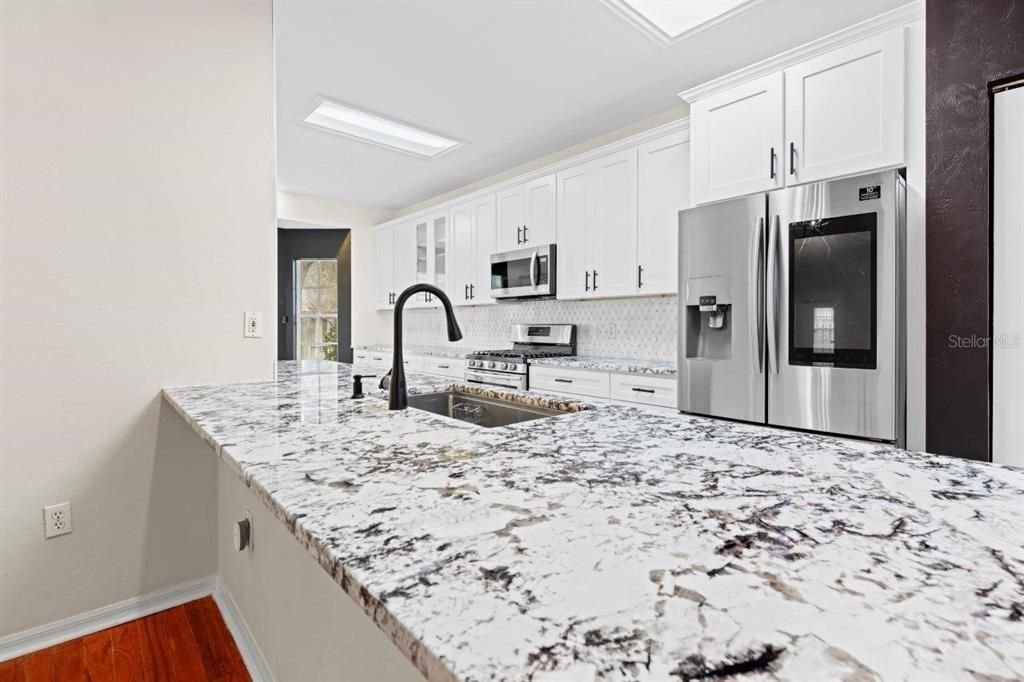 For Rent: $2,700 (3 beds, 2 baths, 1840 Square Feet)