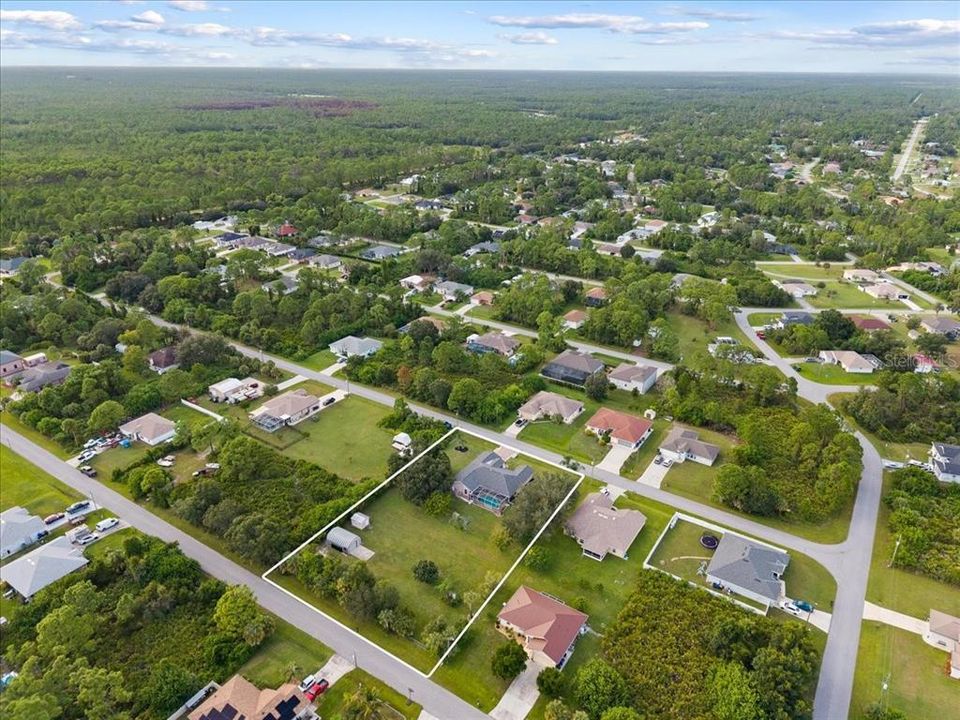 合同活跃: $489,000 (3 贝兹, 2 浴室, 2066 平方英尺)