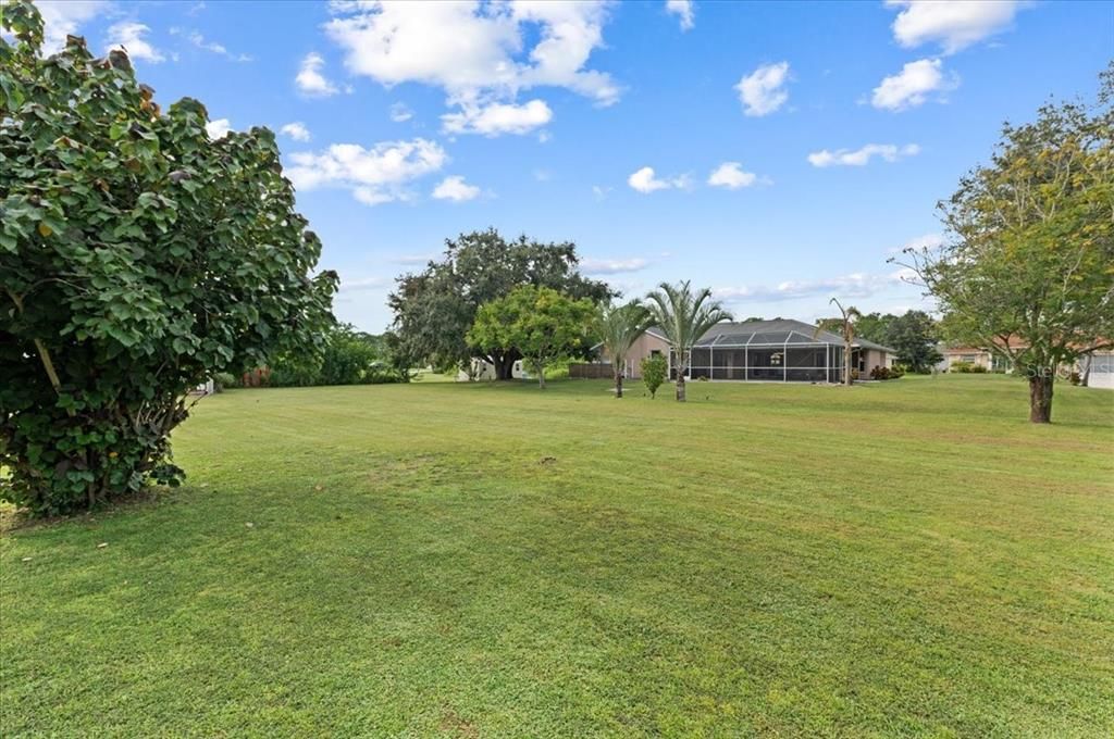 合同活跃: $489,000 (3 贝兹, 2 浴室, 2066 平方英尺)