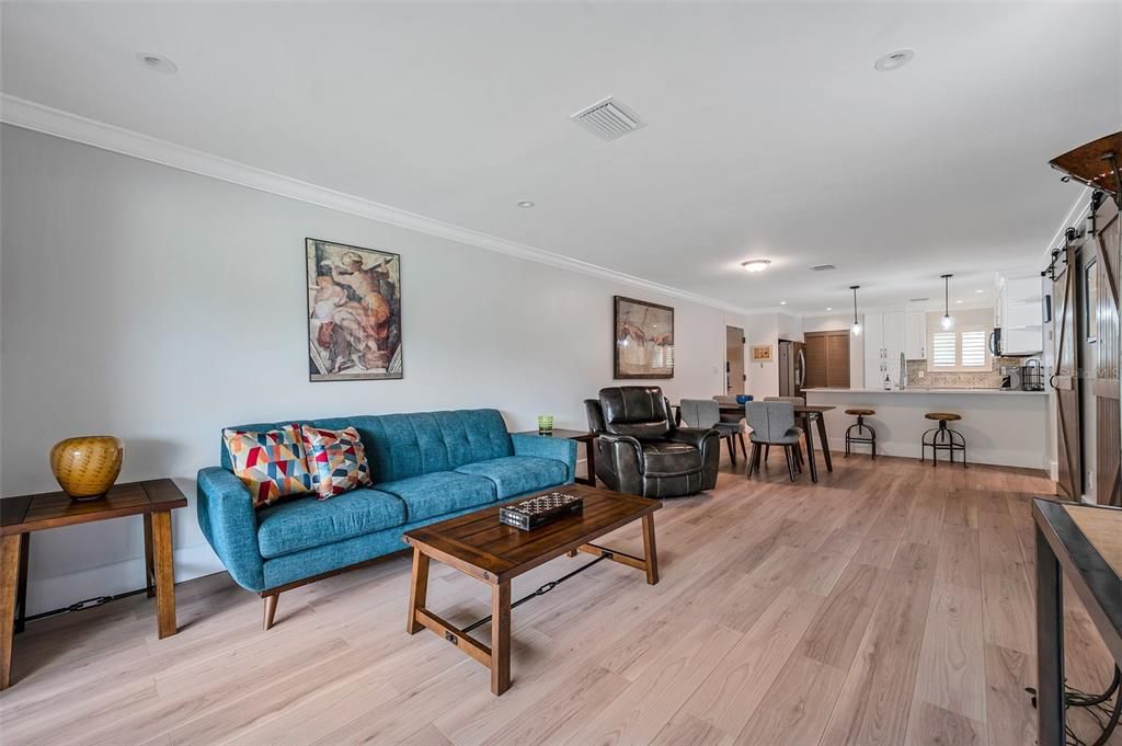 En Venta: $290,000 (2 camas, 2 baños, 1096 Pies cuadrados)