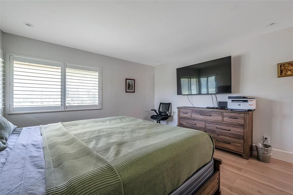 En Venta: $290,000 (2 camas, 2 baños, 1096 Pies cuadrados)