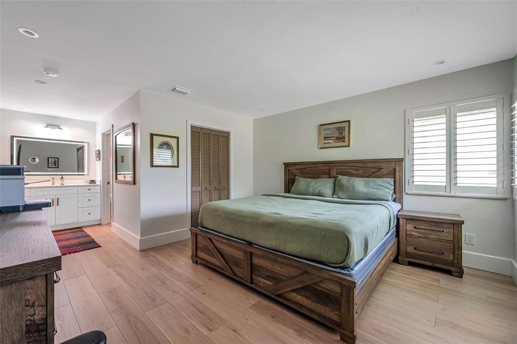 En Venta: $290,000 (2 camas, 2 baños, 1096 Pies cuadrados)