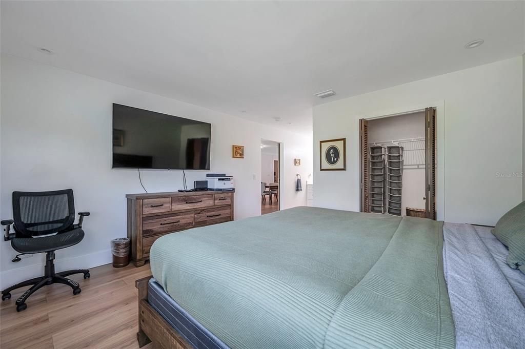 En Venta: $290,000 (2 camas, 2 baños, 1096 Pies cuadrados)