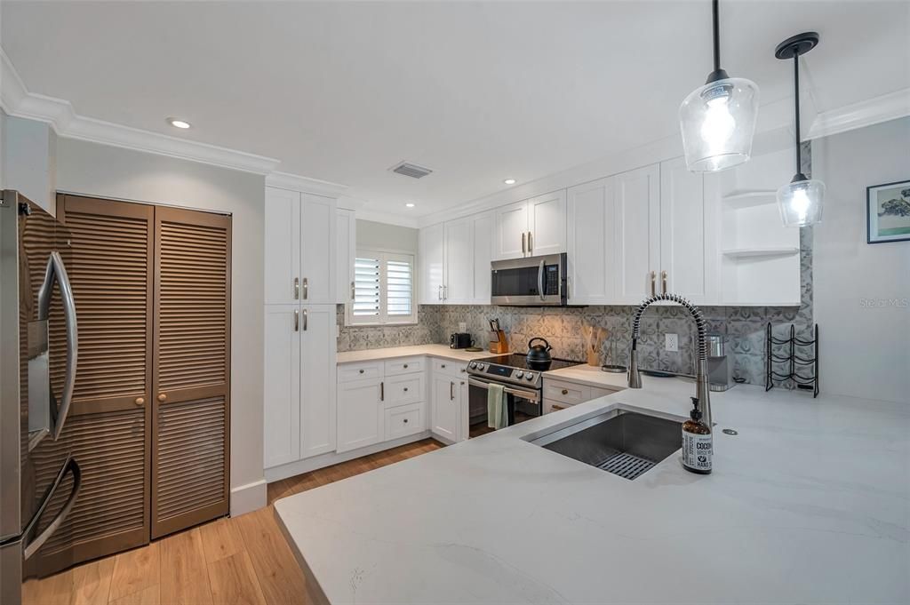 En Venta: $290,000 (2 camas, 2 baños, 1096 Pies cuadrados)