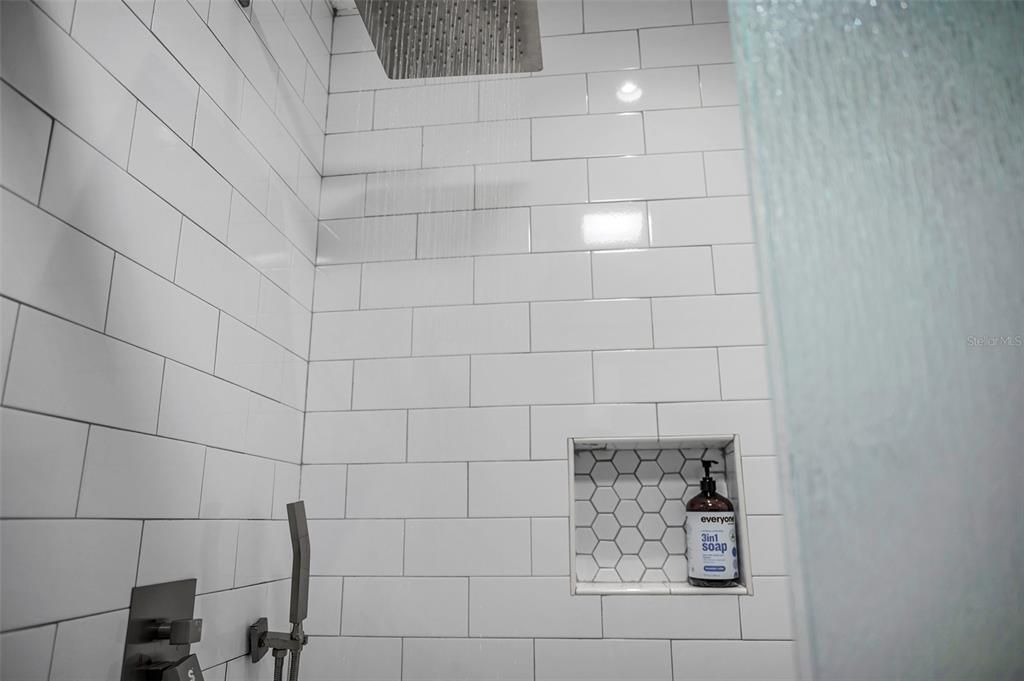 En Venta: $290,000 (2 camas, 2 baños, 1096 Pies cuadrados)