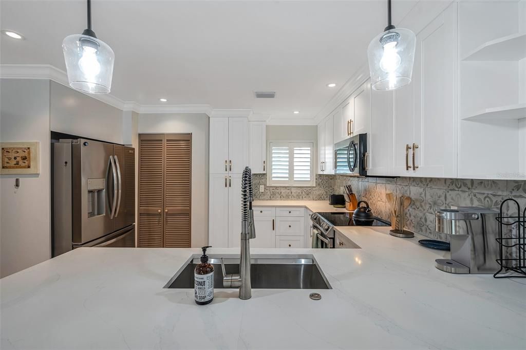 En Venta: $290,000 (2 camas, 2 baños, 1096 Pies cuadrados)