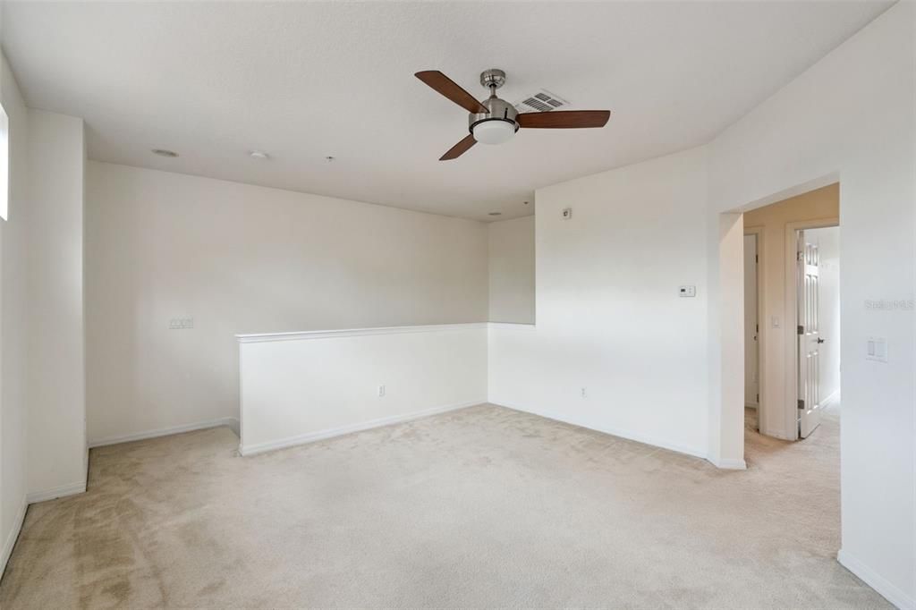 Active With Contract: $355,000 (3 beds, 2 baths, 1953 Square Feet)