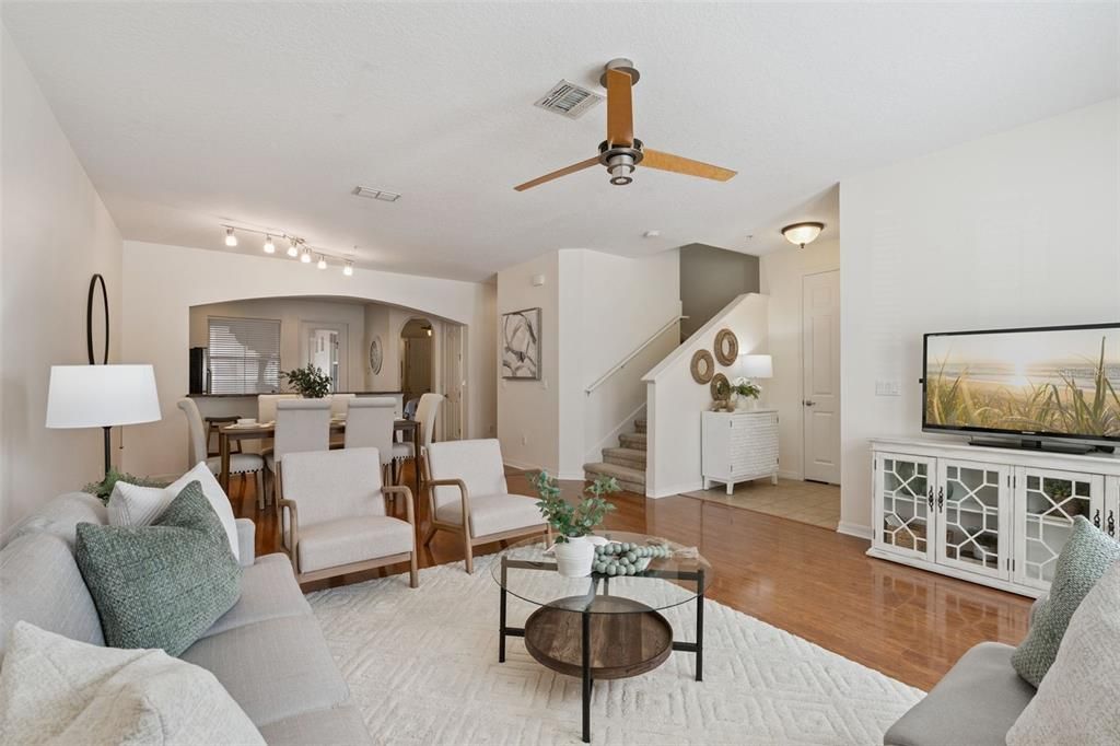 Active With Contract: $355,000 (3 beds, 2 baths, 1953 Square Feet)