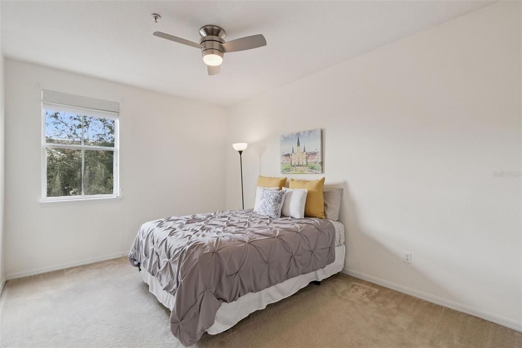 Active With Contract: $355,000 (3 beds, 2 baths, 1953 Square Feet)