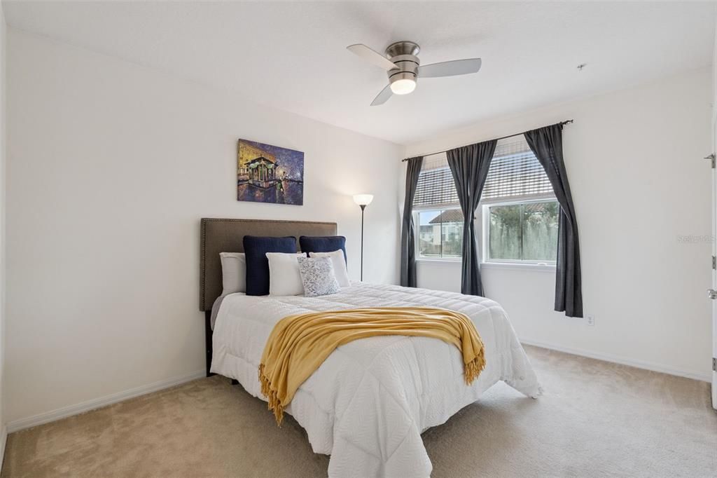 Active With Contract: $355,000 (3 beds, 2 baths, 1953 Square Feet)