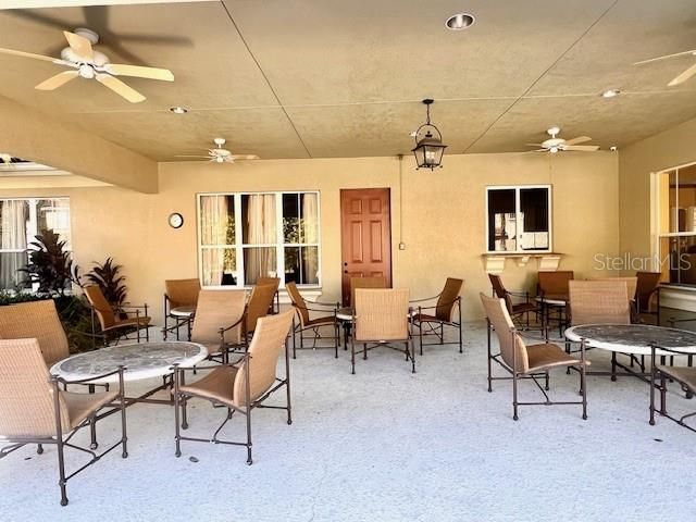 Active With Contract: $355,000 (3 beds, 2 baths, 1953 Square Feet)