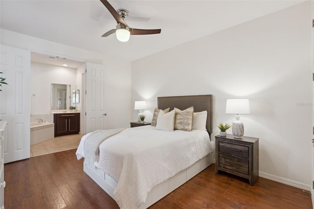 Active With Contract: $355,000 (3 beds, 2 baths, 1953 Square Feet)