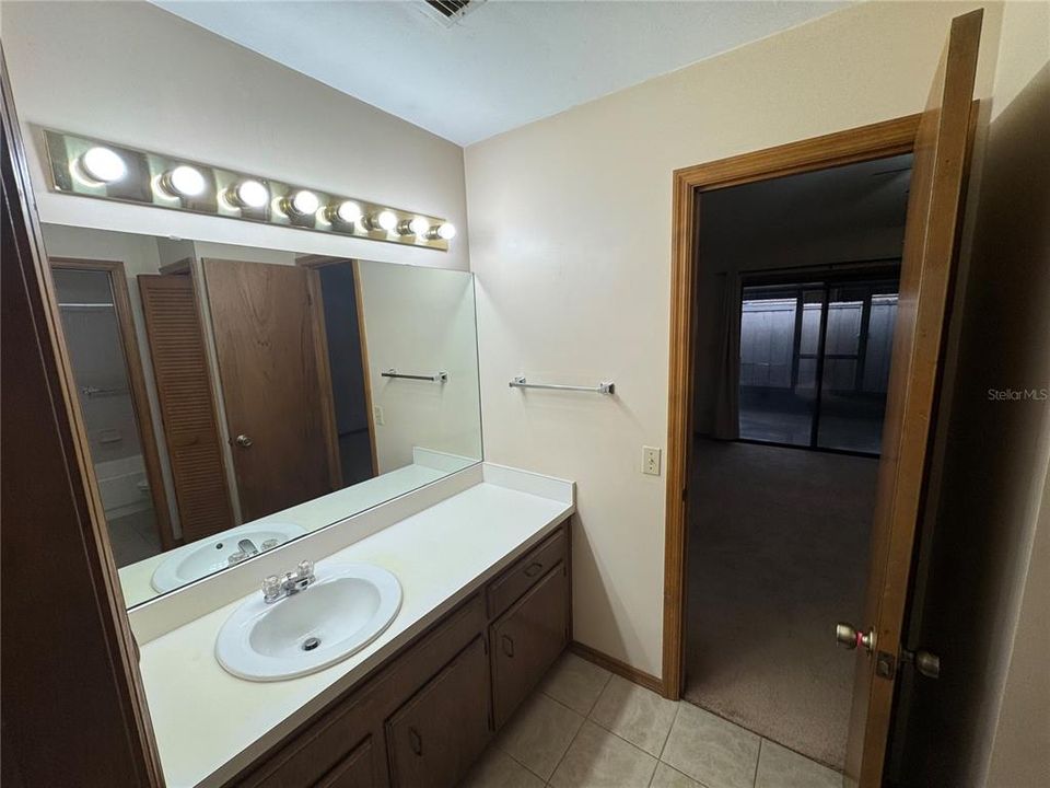 待售: $189,000 (2 贝兹, 2 浴室, 1192 平方英尺)