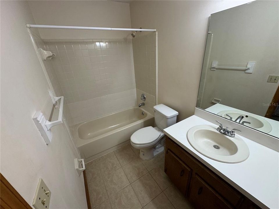 待售: $189,000 (2 贝兹, 2 浴室, 1192 平方英尺)