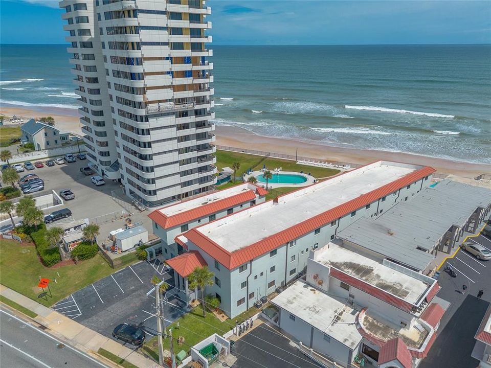 На продажу: $247,000 (2 спален, 1 ванн, 1060 Квадратных фут)