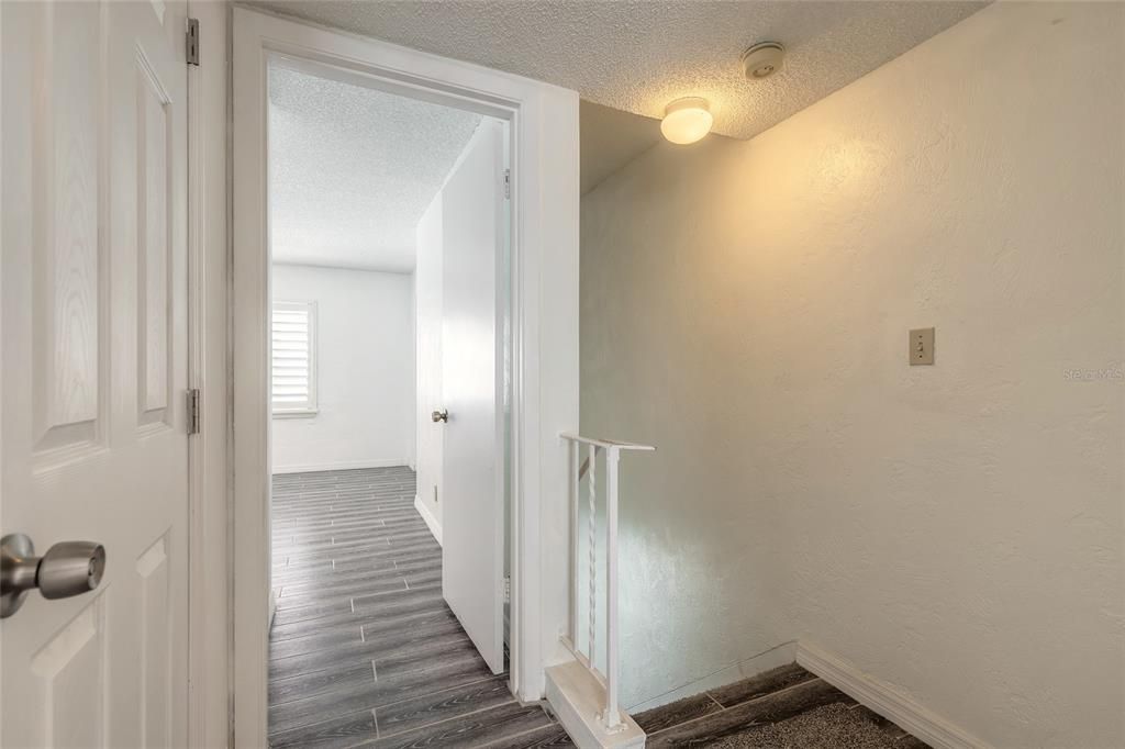 На продажу: $247,000 (2 спален, 1 ванн, 1060 Квадратных фут)