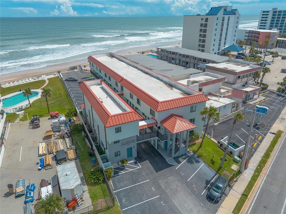 На продажу: $247,000 (2 спален, 1 ванн, 1060 Квадратных фут)