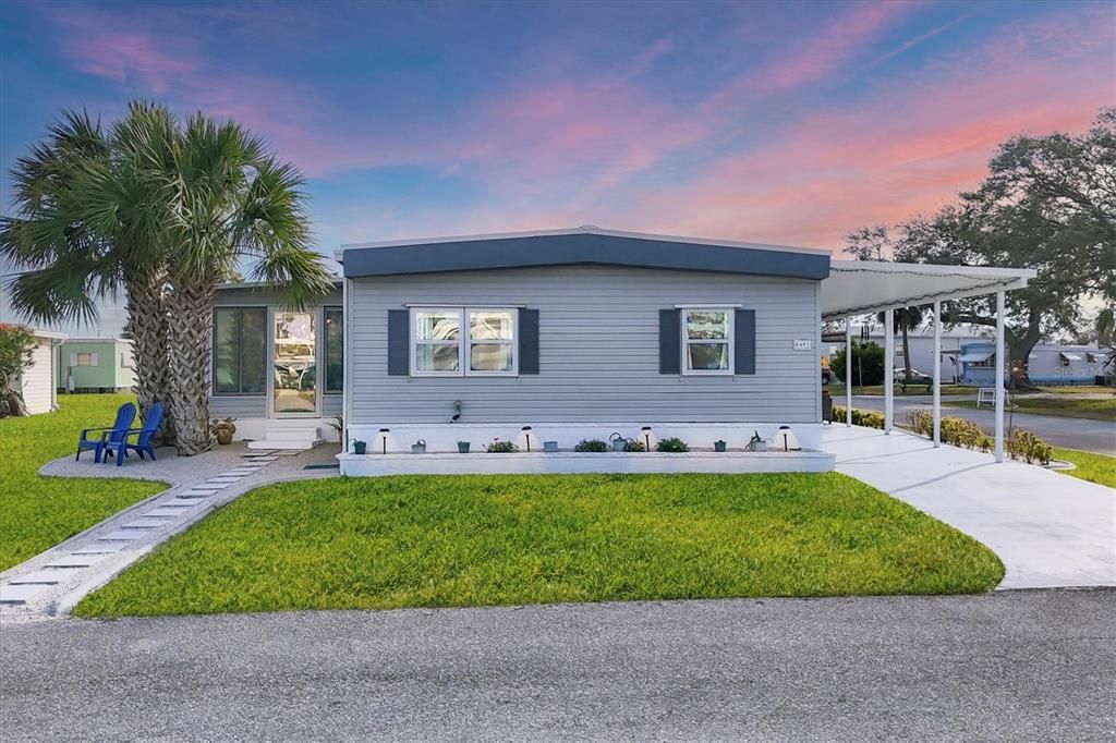 For Sale: $155,500 (2 beds, 2 baths, 960 Square Feet)
