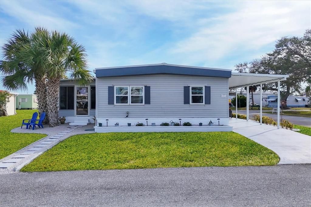 For Sale: $155,500 (2 beds, 2 baths, 960 Square Feet)