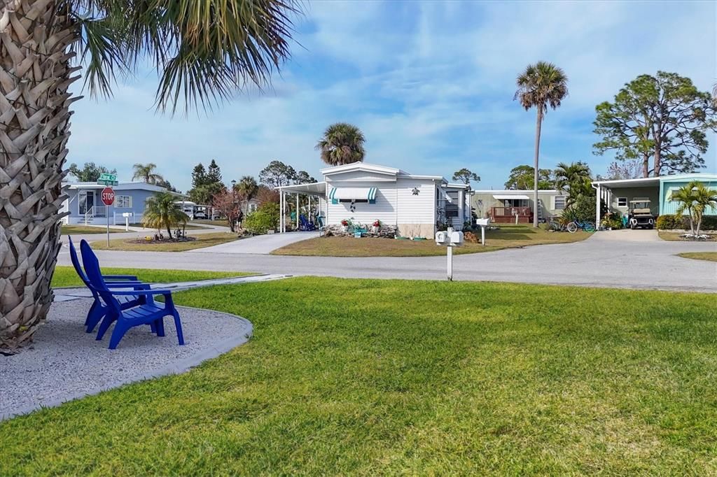 For Sale: $155,500 (2 beds, 2 baths, 960 Square Feet)