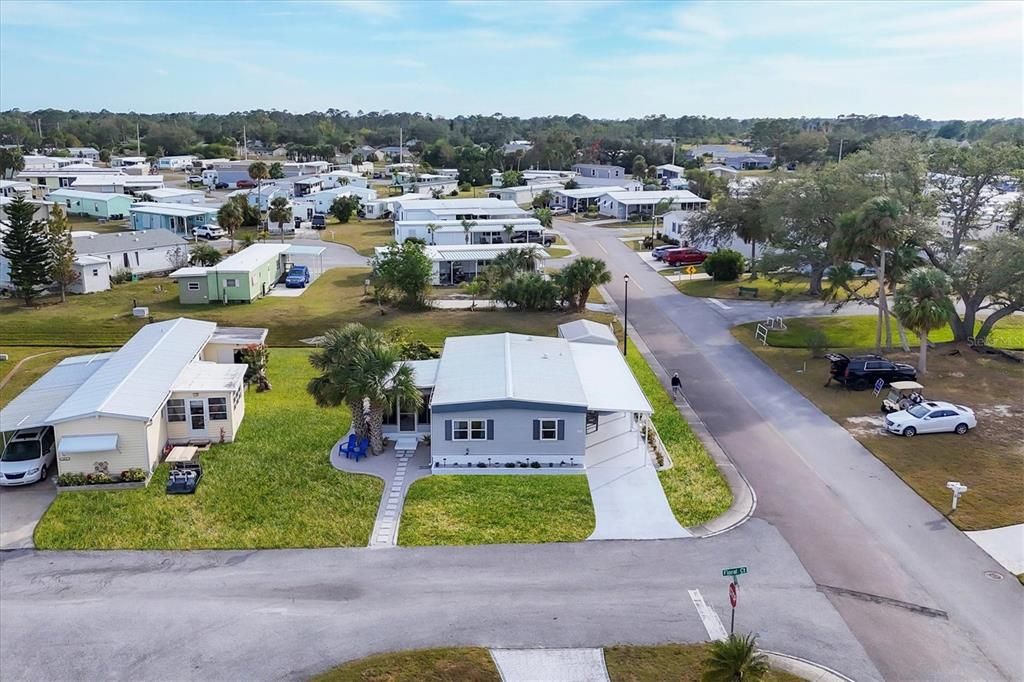 For Sale: $155,500 (2 beds, 2 baths, 960 Square Feet)