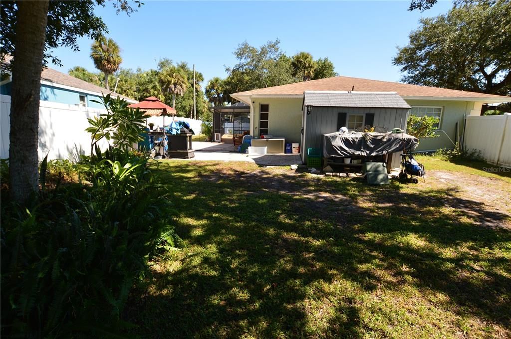 Active With Contract: $269,900 (3 beds, 2 baths, 1888 Square Feet)