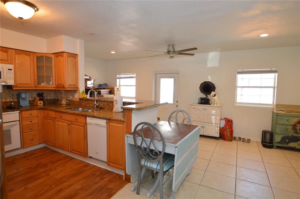 Active With Contract: $269,900 (3 beds, 2 baths, 1888 Square Feet)