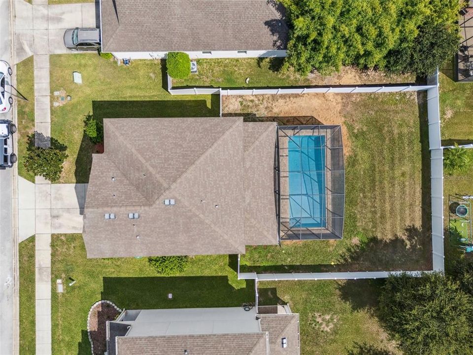 Activo con contrato: $344,999 (3 camas, 2 baños, 2099 Pies cuadrados)