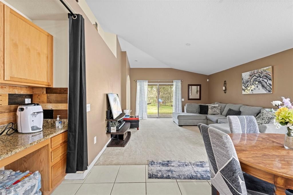 For Sale: $349,900 (4 beds, 2 baths, 1971 Square Feet)