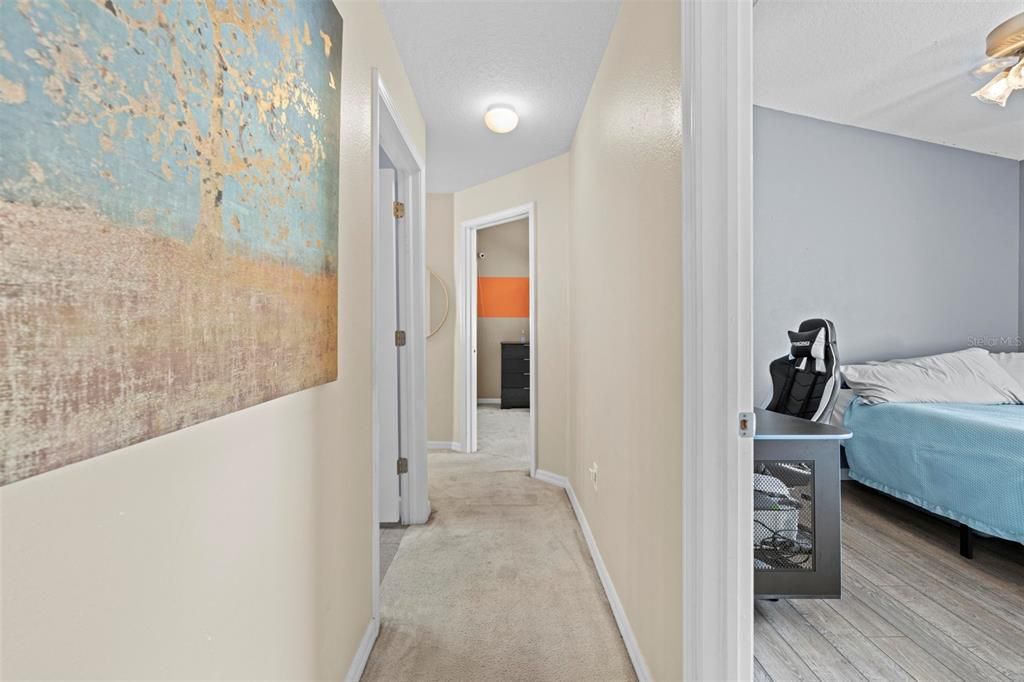 For Sale: $349,900 (4 beds, 2 baths, 1971 Square Feet)