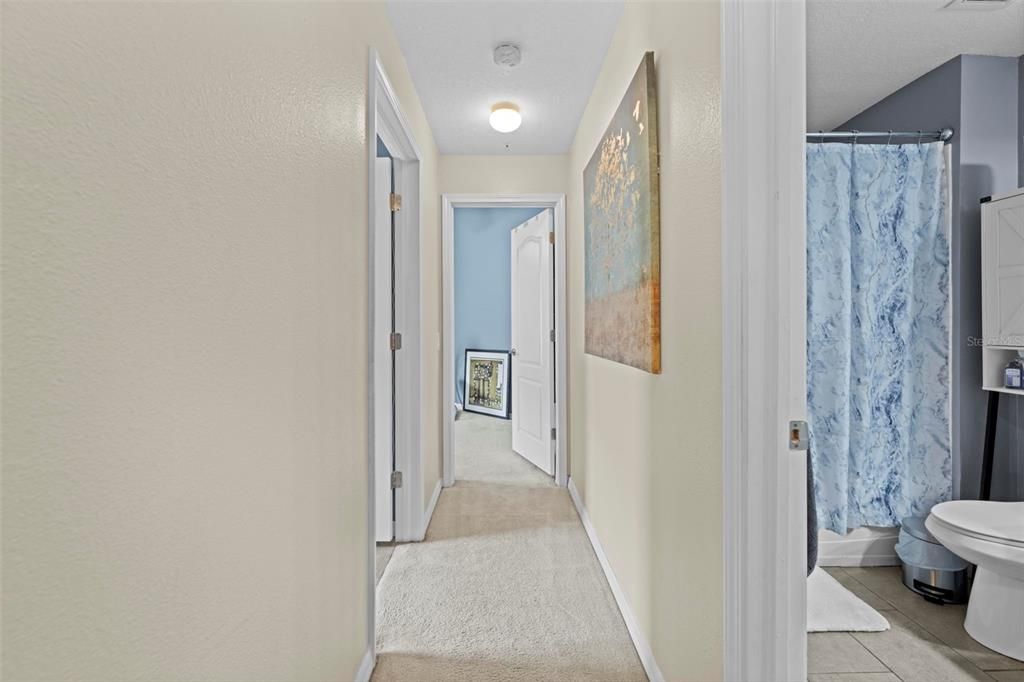 For Sale: $349,900 (4 beds, 2 baths, 1971 Square Feet)