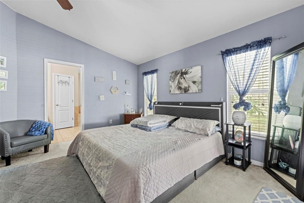 For Sale: $349,900 (4 beds, 2 baths, 1971 Square Feet)