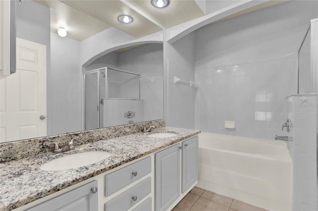 На продажу: $265,000 (2 спален, 2 ванн, 1478 Квадратных фут)