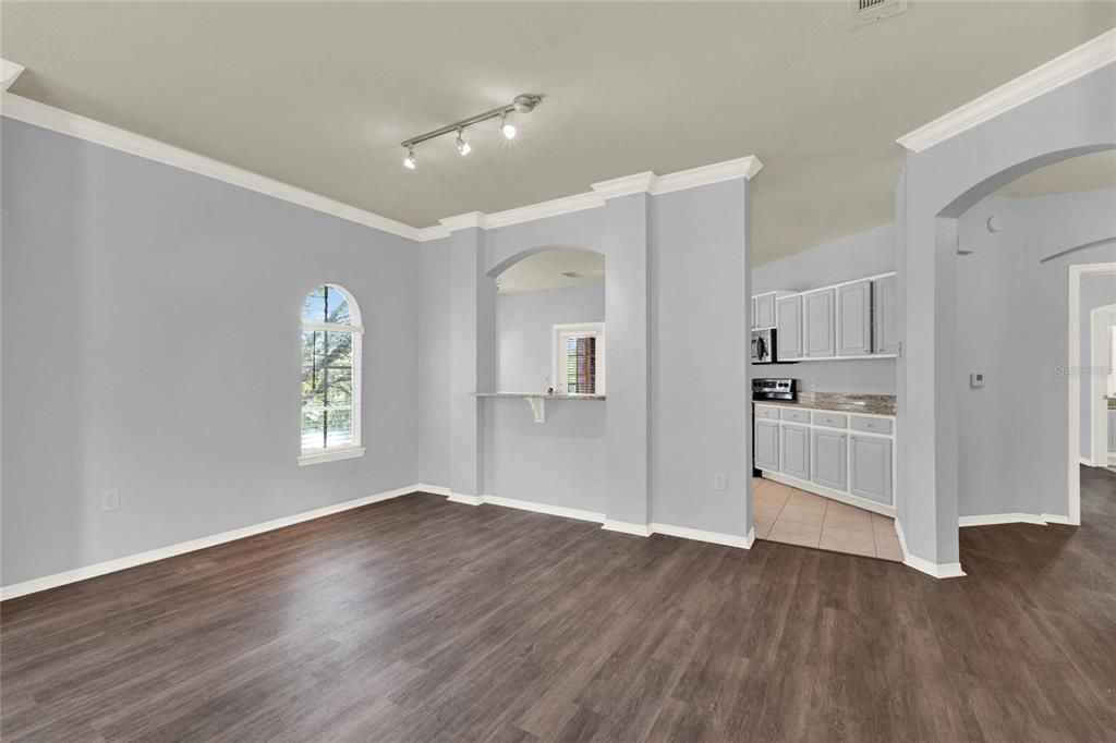 На продажу: $265,000 (2 спален, 2 ванн, 1478 Квадратных фут)