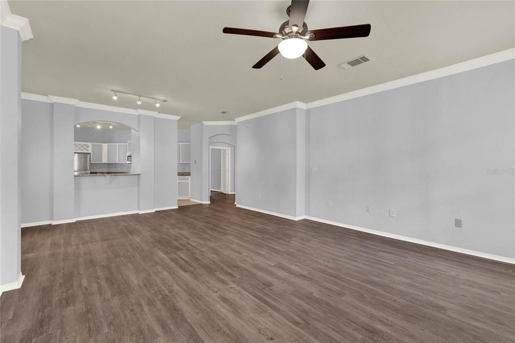 На продажу: $265,000 (2 спален, 2 ванн, 1478 Квадратных фут)