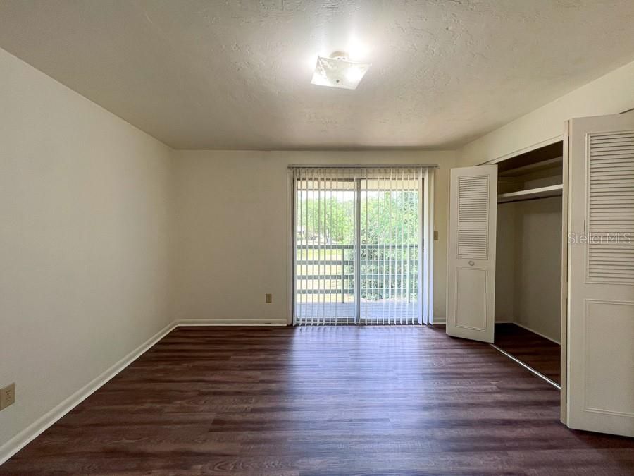 For Rent: $1,150 (2 beds, 1 baths, 1072 Square Feet)