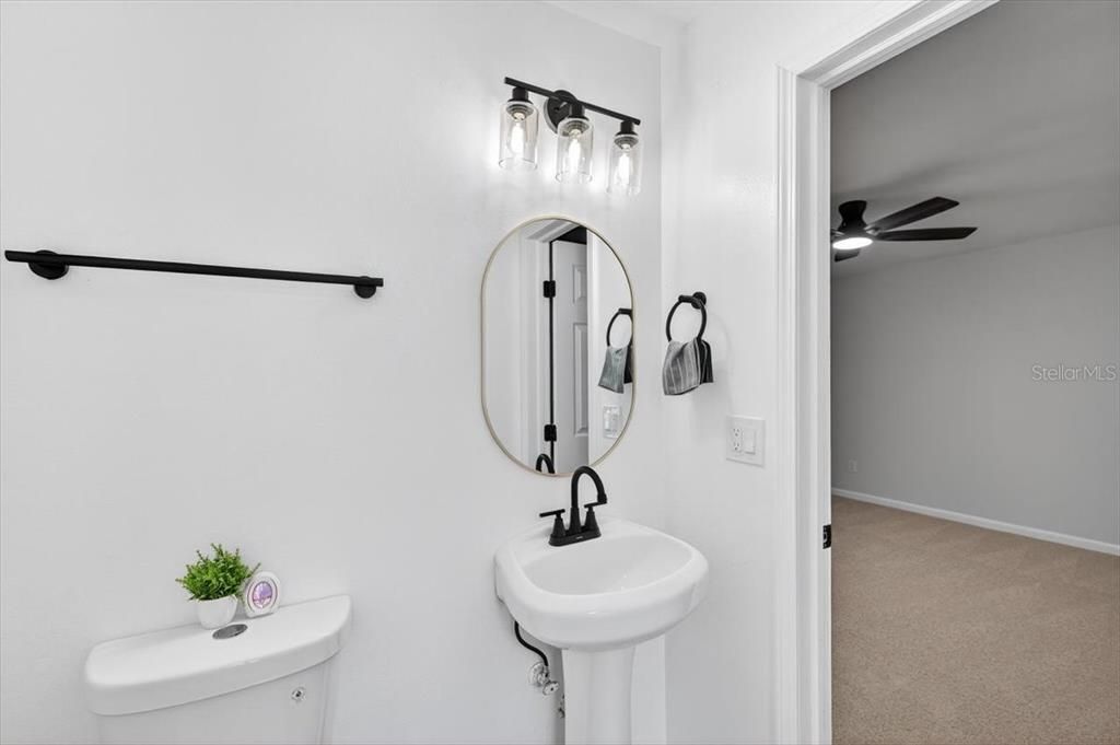 For Sale: $399,900 (4 beds, 2 baths, 2506 Square Feet)